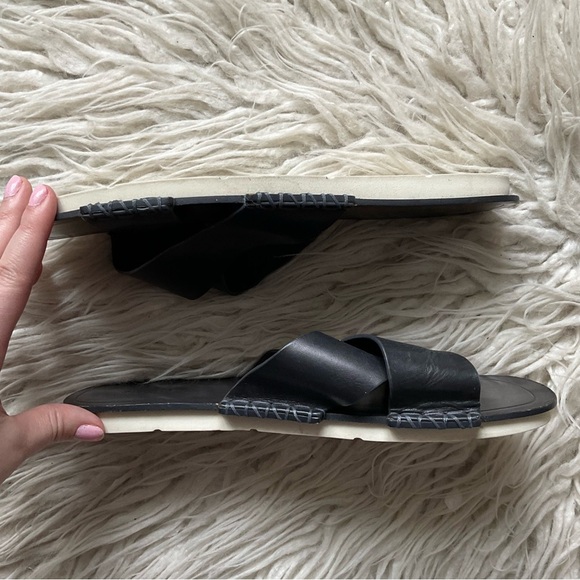 Vince Nico Black Leather Criss Cross Slide Squared Toe Flat Sandals Size 7.5 - Picture 5 of 13